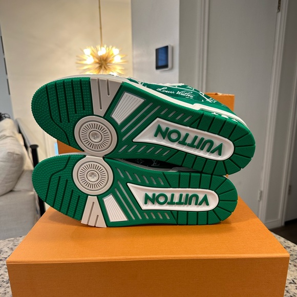 LOUIS VUITTON TRAINERS DESIGNED BY
(Virgil Abloh) - Picture 6 of 10